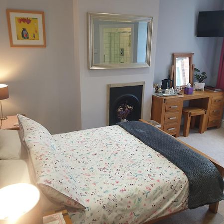 Lyndene Bed & Breakfast Penistone Luaran gambar
